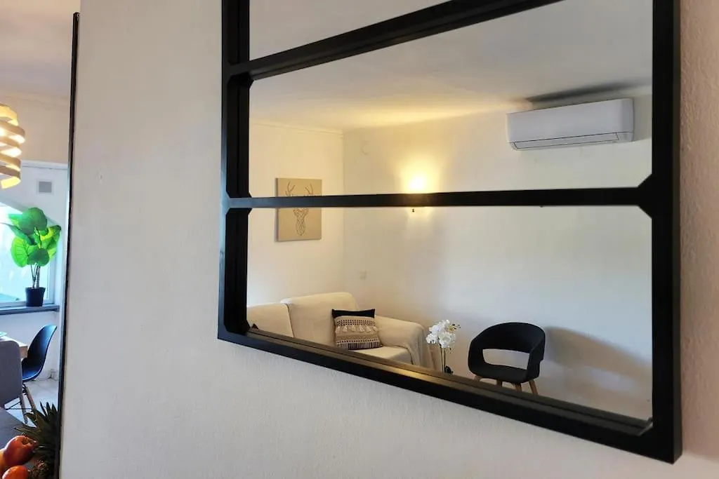 La Maison Snoopy, 6-8 Persons, Near Beach, Seaview Lloret de Mar Apartment
