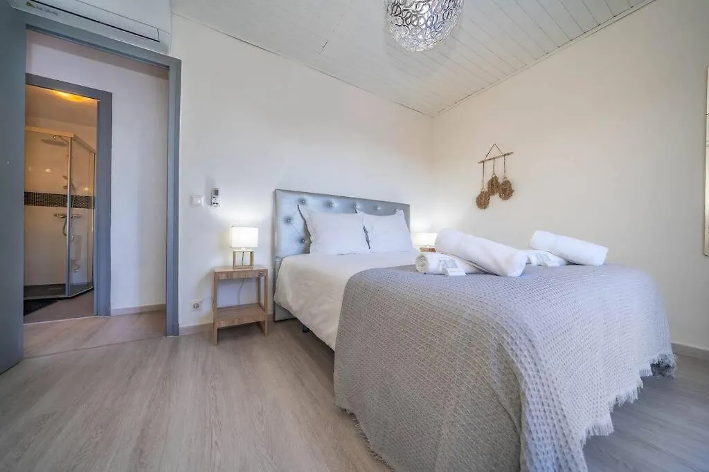 La Maison Snoopy, 6-8 Persons, Near Beach, Seaview Lloret de Mar Spain