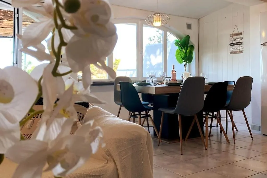 La Maison Snoopy, 6-8 Persons, Near Beach, Seaview Lloret de Mar Spain